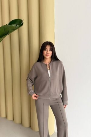 KOSTIUMĖLIS LAISVALAIKIUI