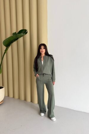 KOSTIUMĖLIS LAISVALAIKIUI