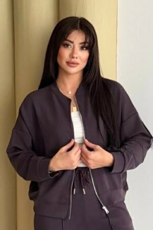 DŽEMPERIS SU UŽTRAUKTUKU