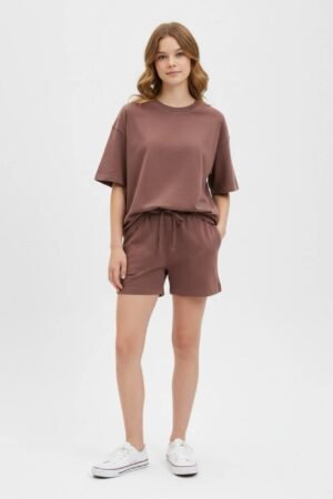 GARINTAS KOSTIUMĖLIS SU ŠORTAIS